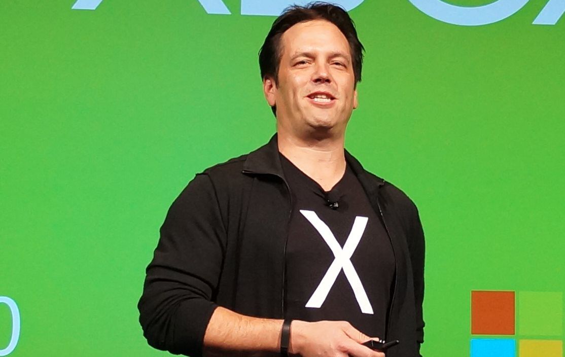 Phil Spencer afirma que o objetivo não é vender mais consoles Xbox do que  as concorrentes